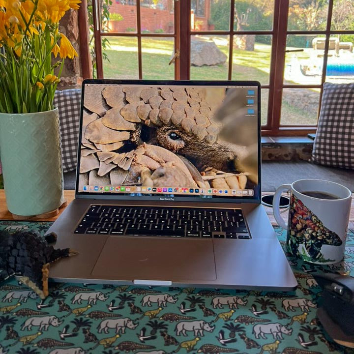 Let's Live Deskpad