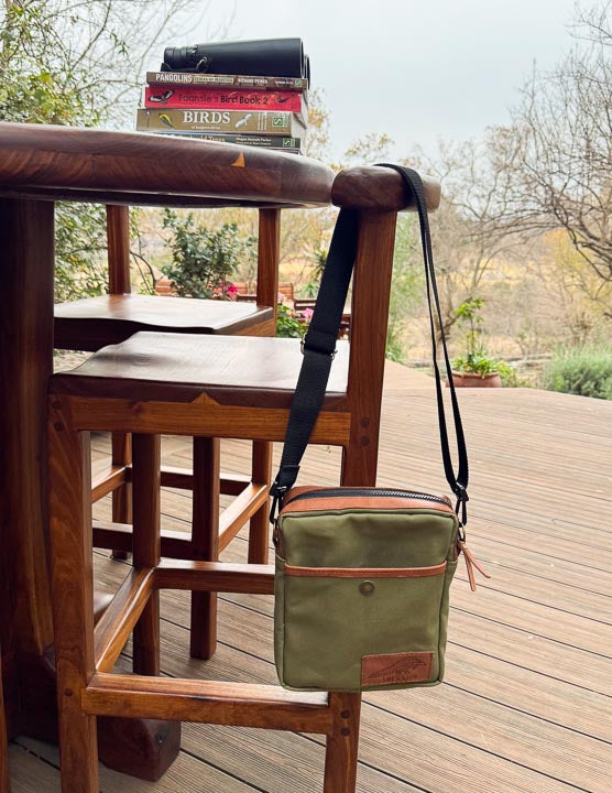 Let’s Live Binoculars Bag