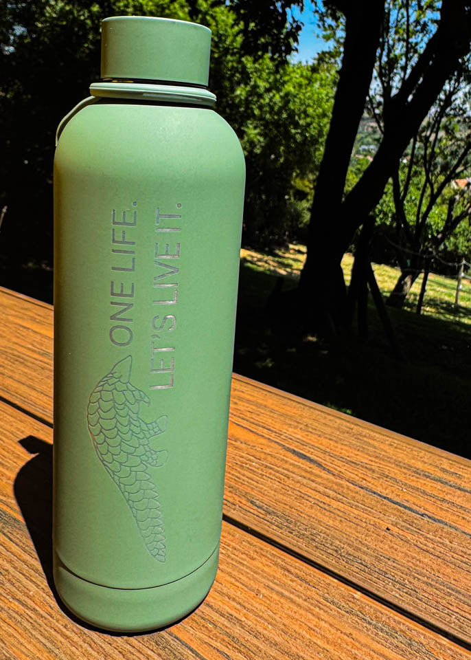 Soft Touch Stainless Steel Water Bottle – 750ml